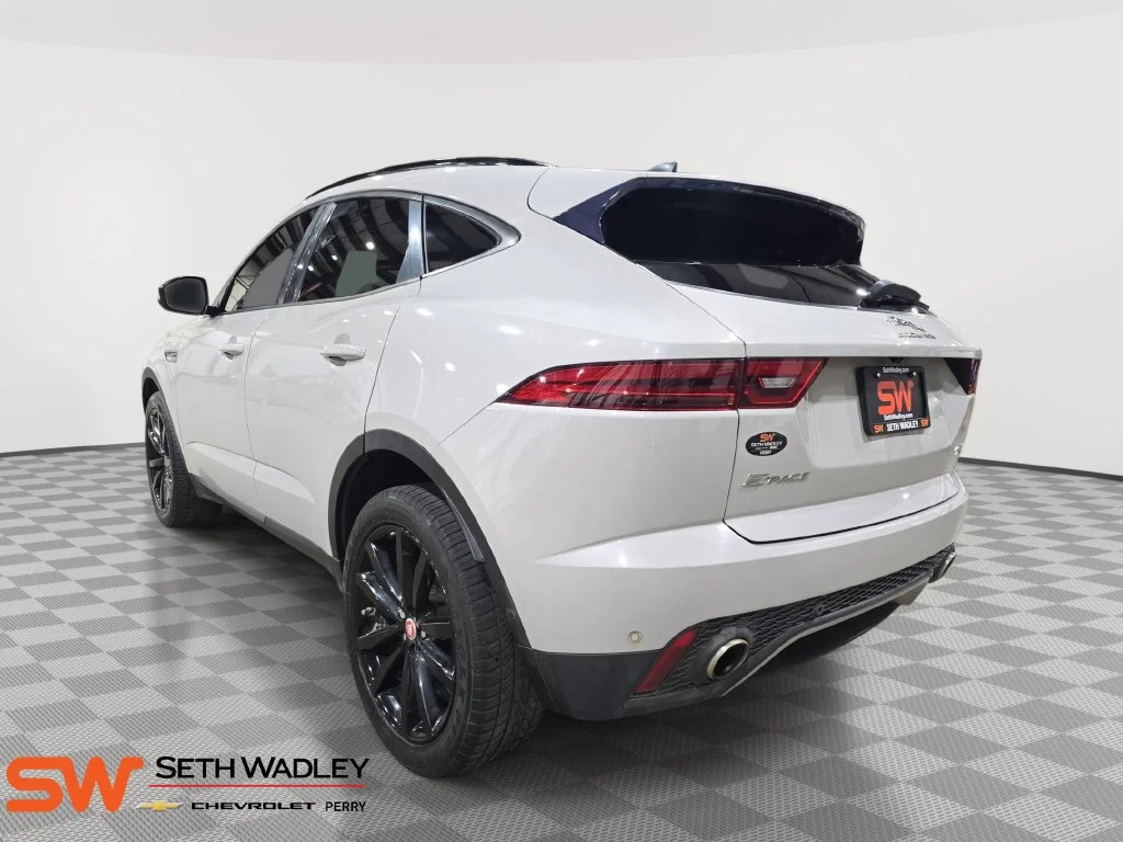 Used 2020 Silver Jaguar SE image 5