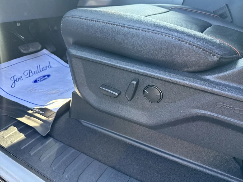 New 2026 Oxford White Ford F-250® Lariat® image 26