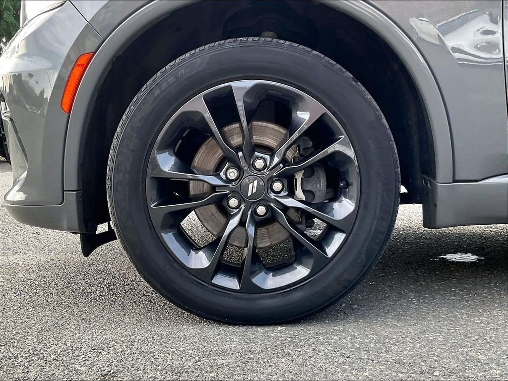 Used 2022 Gray Dodge SXT image 7