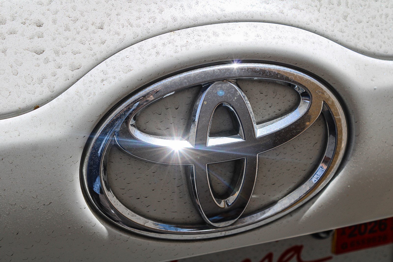 Used 2014 Blizzard Pearl Toyota Limited Platinum image 15