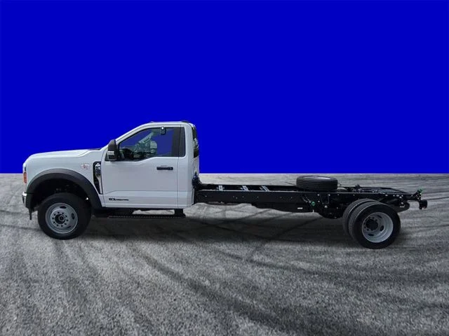 New 2026 Oxford White Ford F-550® XL image 7