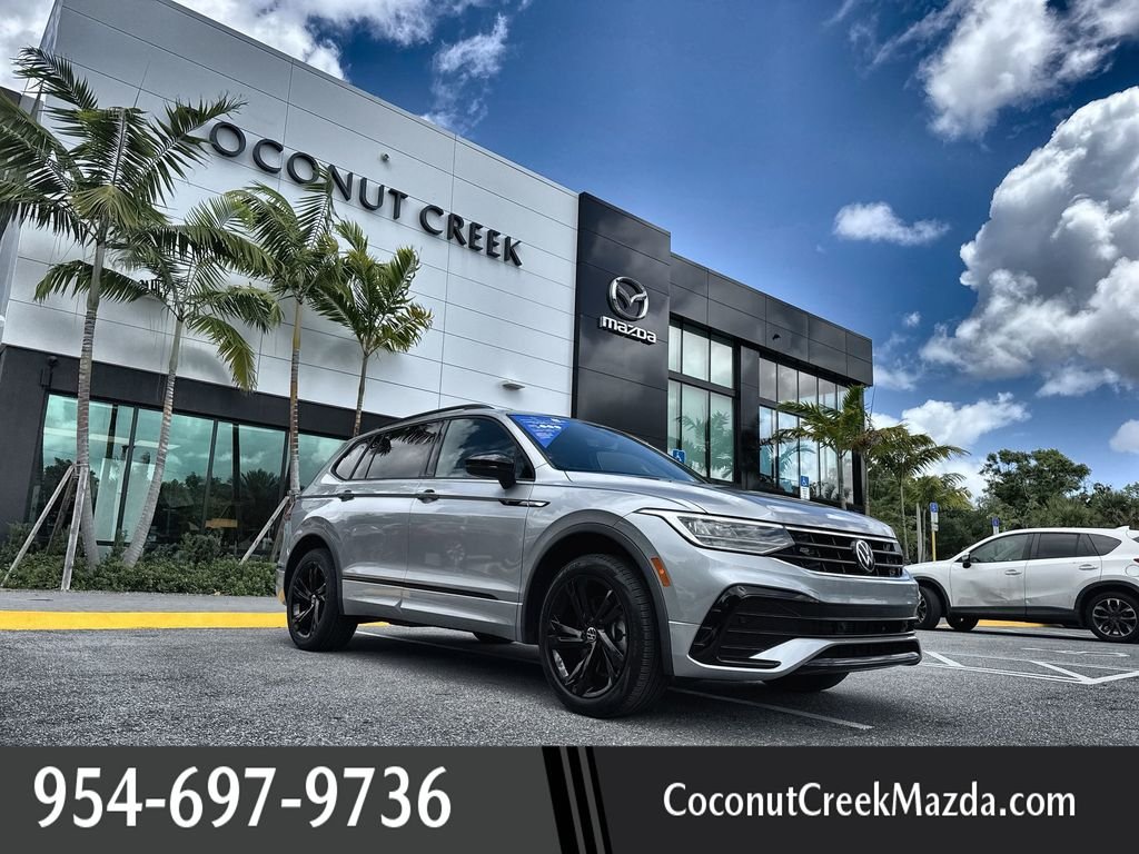 2023 Volkswagen Tiguan SE R-LINE BLACK