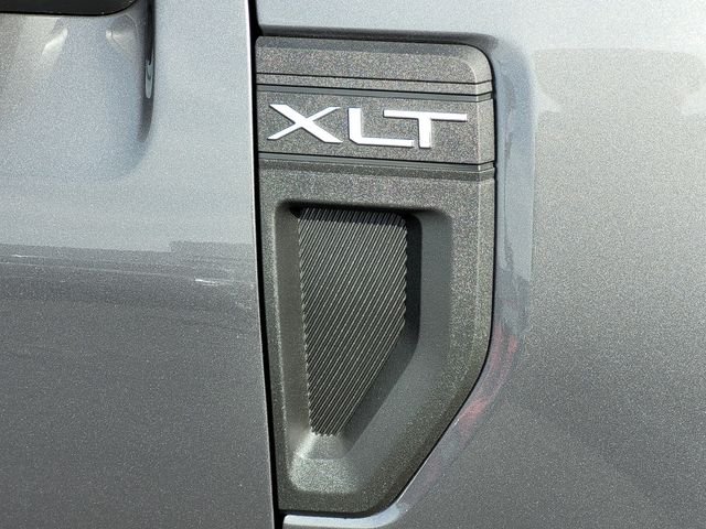 New 2026 Carbonized Gray Metallic Ford XLT image 74