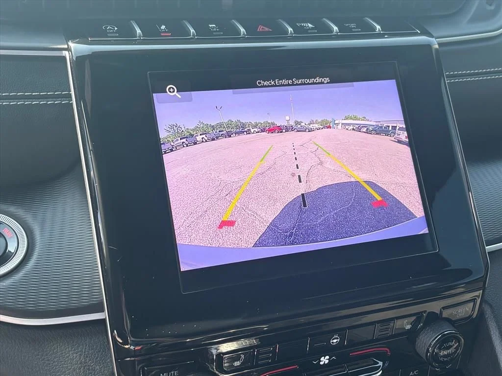 Used 2024 Silver Jeep Altitude image 5