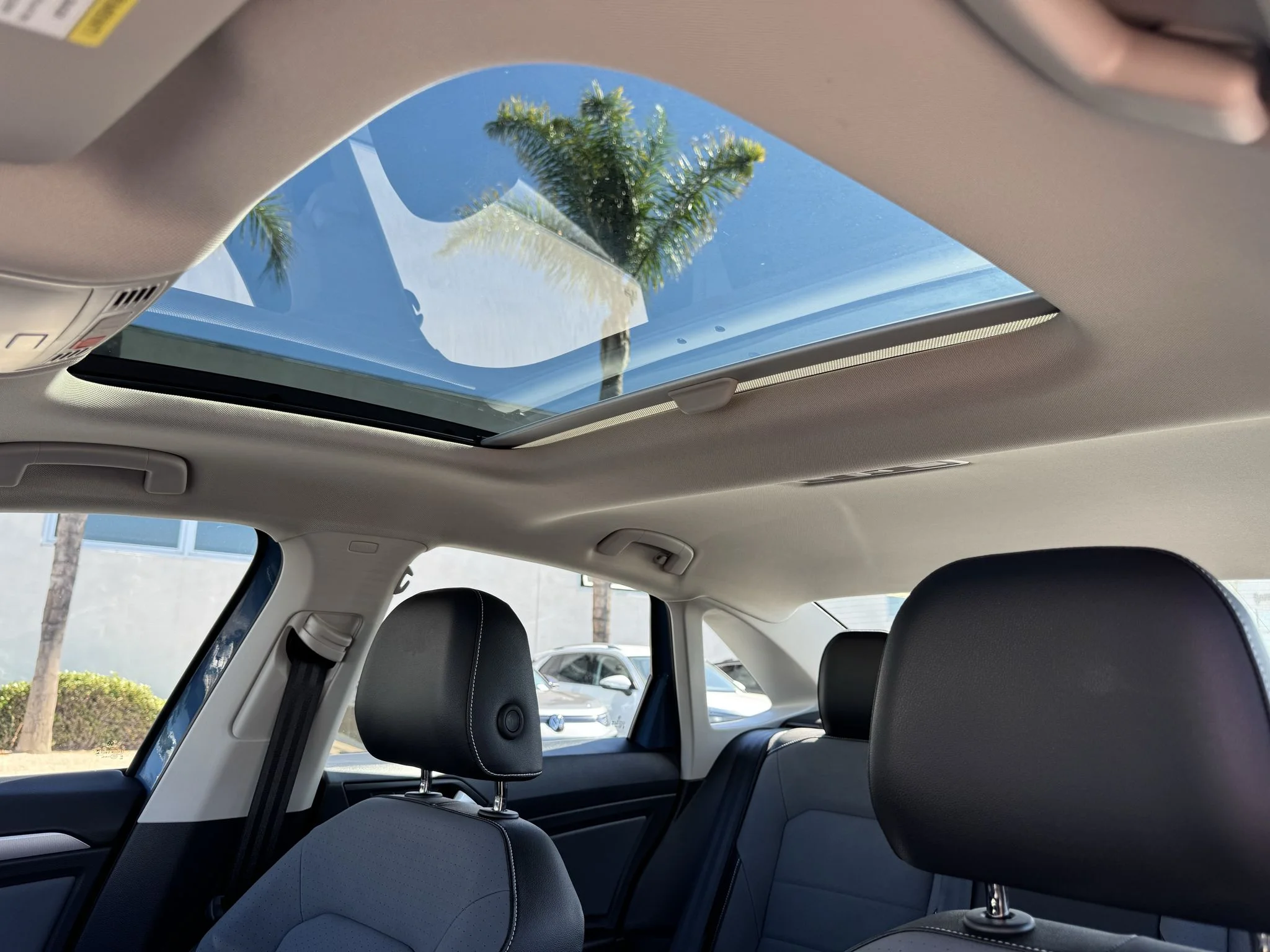 Used 2026 Monterey Blue Pearl Volkswagen SE image 29