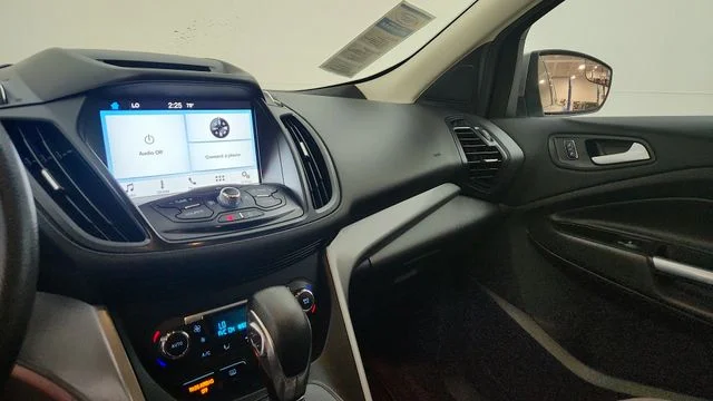 Used 2016 Silver Ford SE image 22