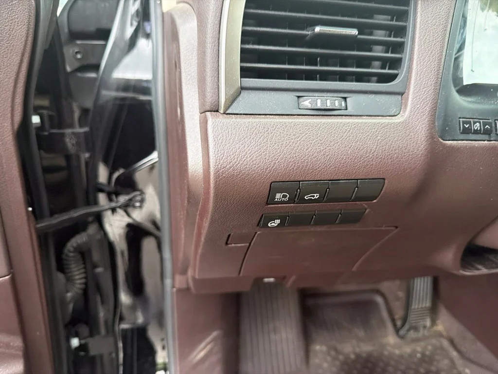 Used 2019 Obsidian Lexus 350L Luxury image 27