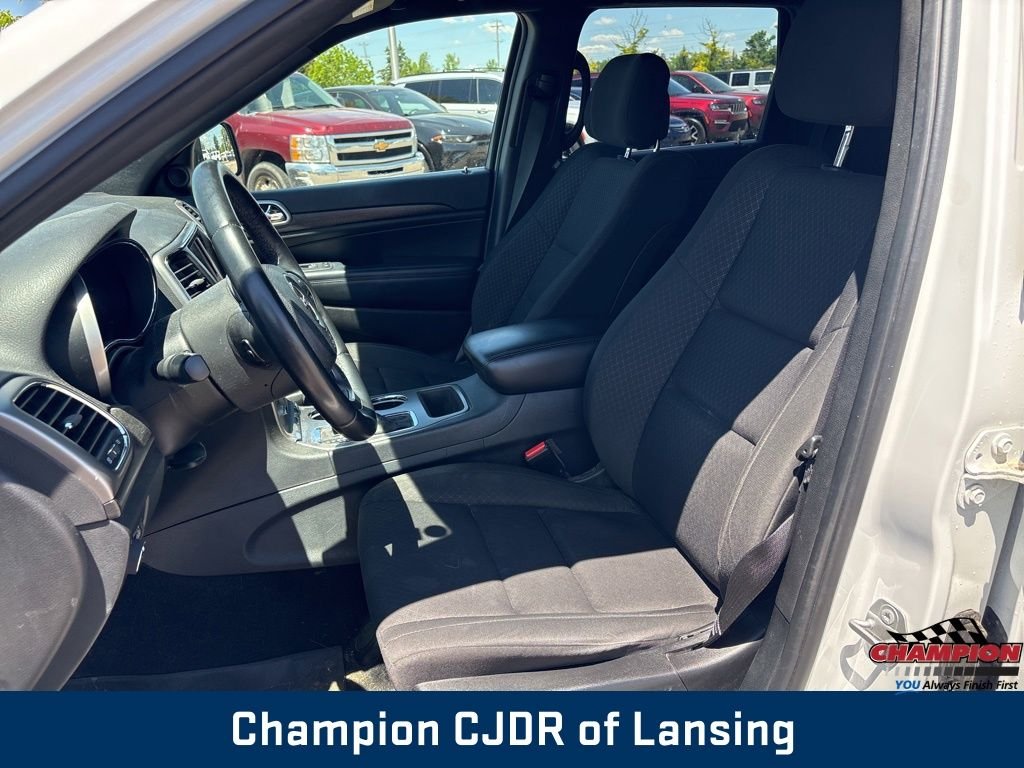 Used 2018 Bright White Clearcoat Jeep Laredo E image 13