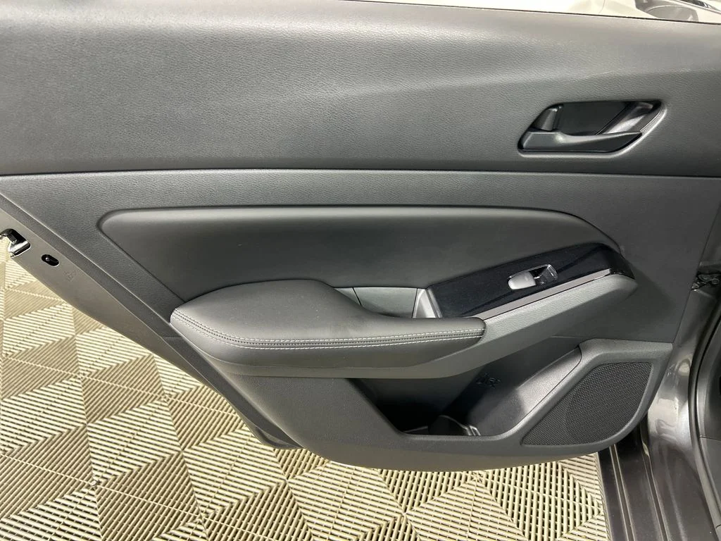 Used 2023 Gray Nissan 2.5 SV image 16