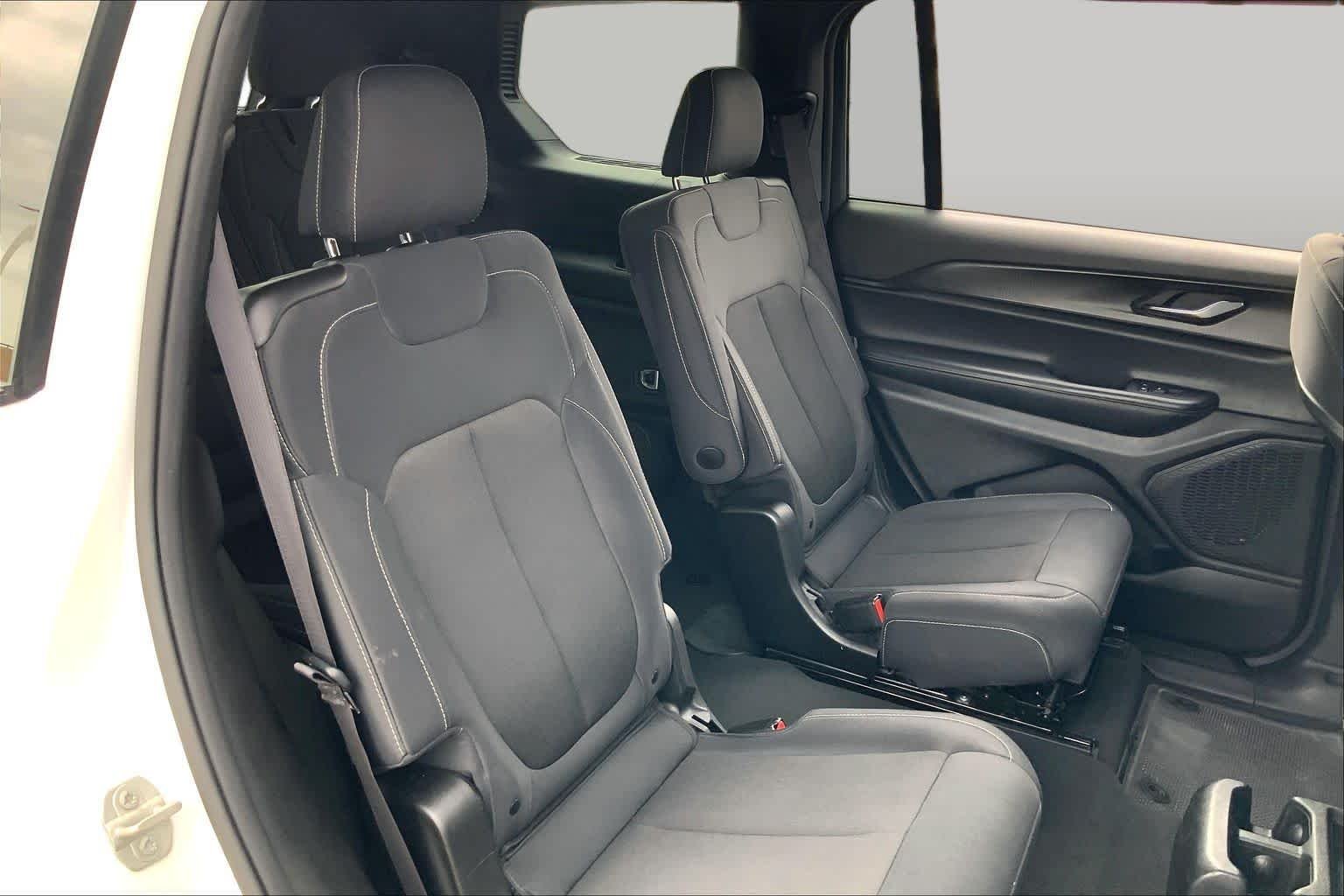 Used 2024 Bright White Clearcoat Jeep Laredo image 17