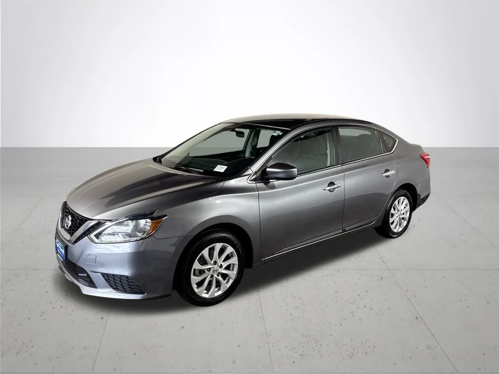 Used 2018 Gray Nissan SV image 2