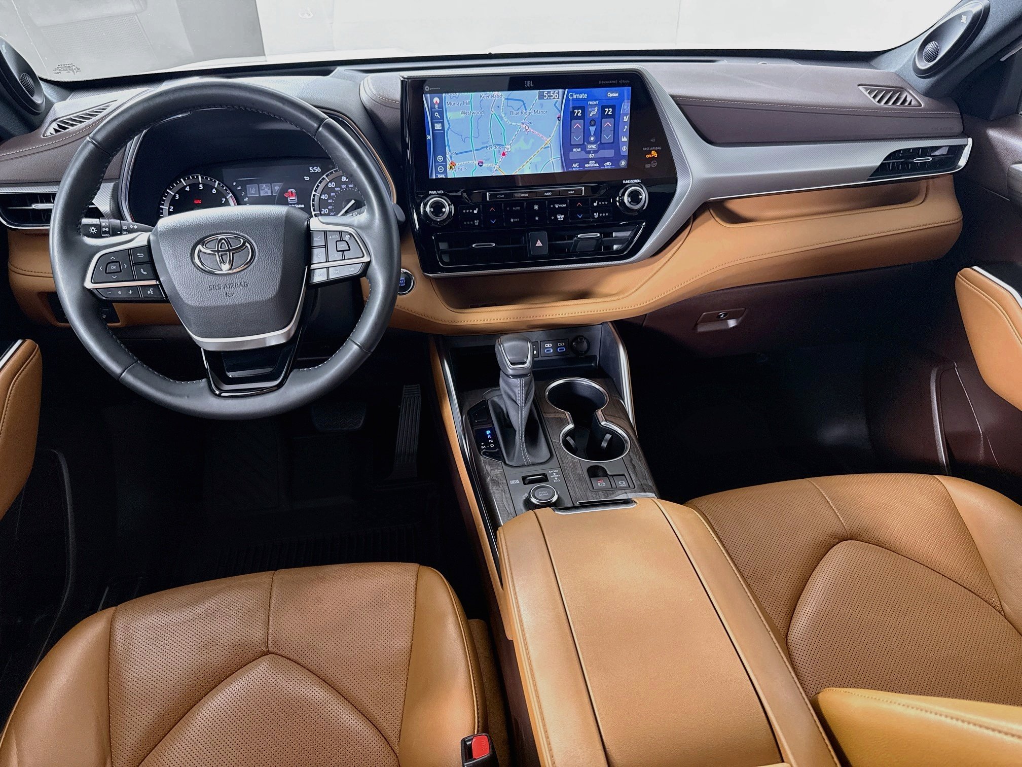 Used 2022 Wind Chill Pearl Toyota Platinum image 24
