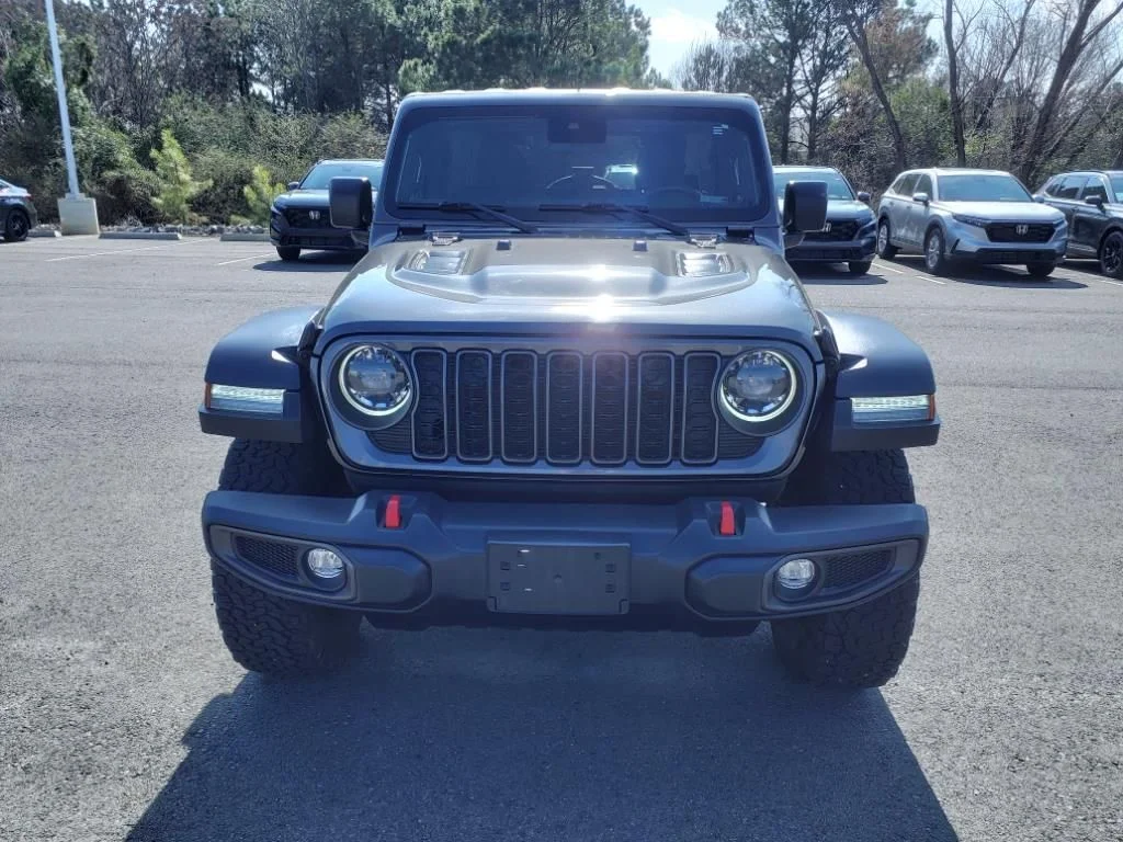 Used 2024 Granite Crystal Clearcoat Metallic Jeep Rubicon image 8