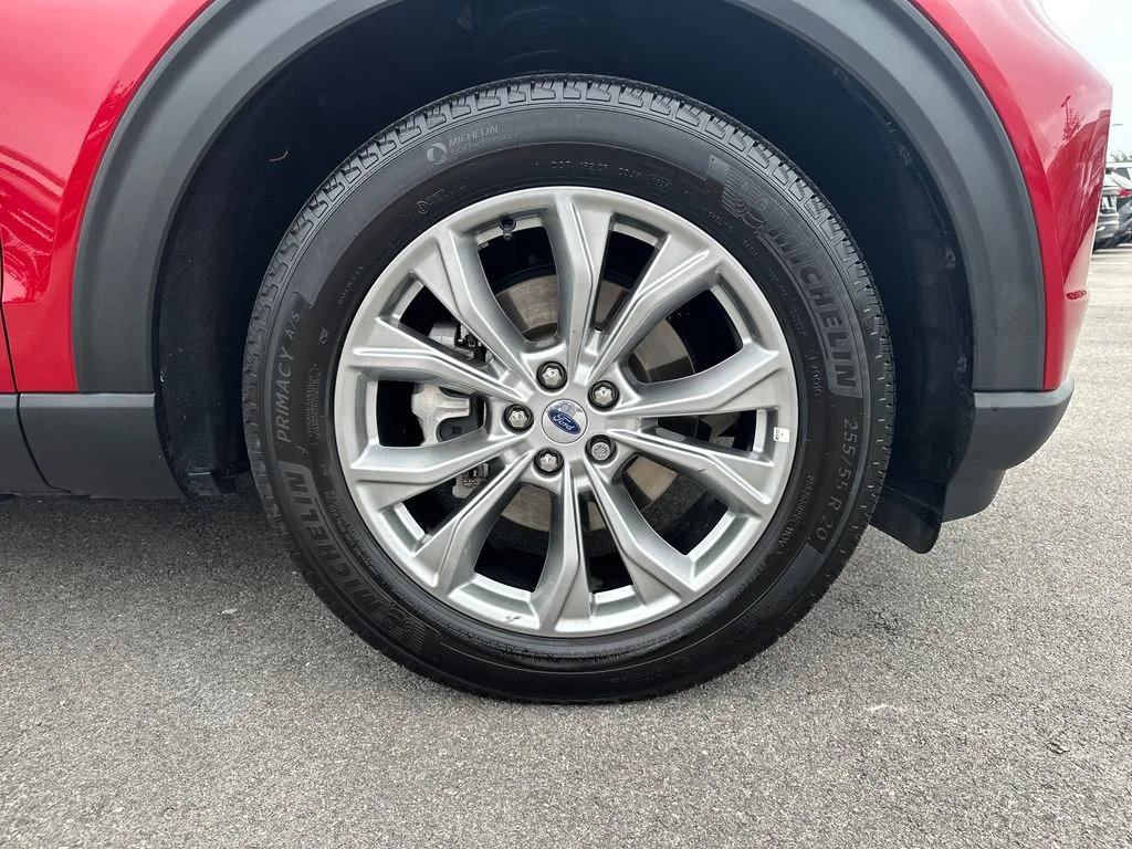 Used 2024 Red Ford XLT image 14