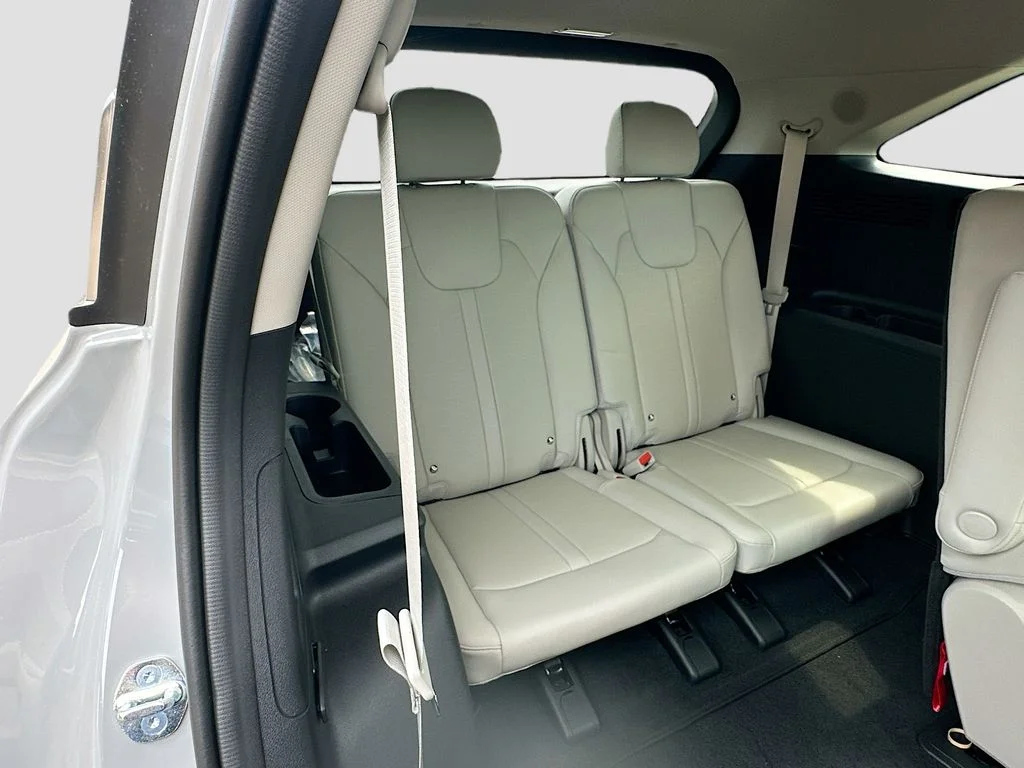 New 2026 Wolf Gray Kia EX image 28
