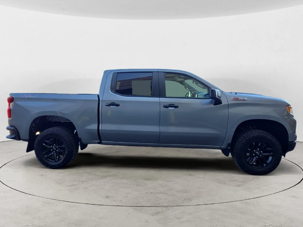Used 2024 Sterling Gray Metallic Chevrolet LT Trail Boss image 7