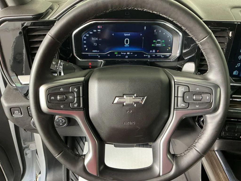 Used 2024 White Chevrolet RST image 18