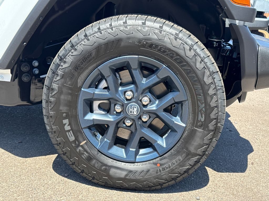 New 2026 Bright White Clear-Coat Exterior Paint Jeep 85th Anniversary Edition image 7