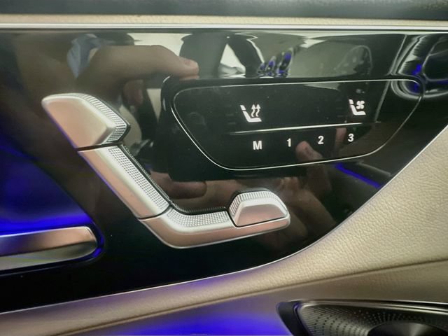 New 2026 Polar White Mercedes-Benz GLC 300 image 51