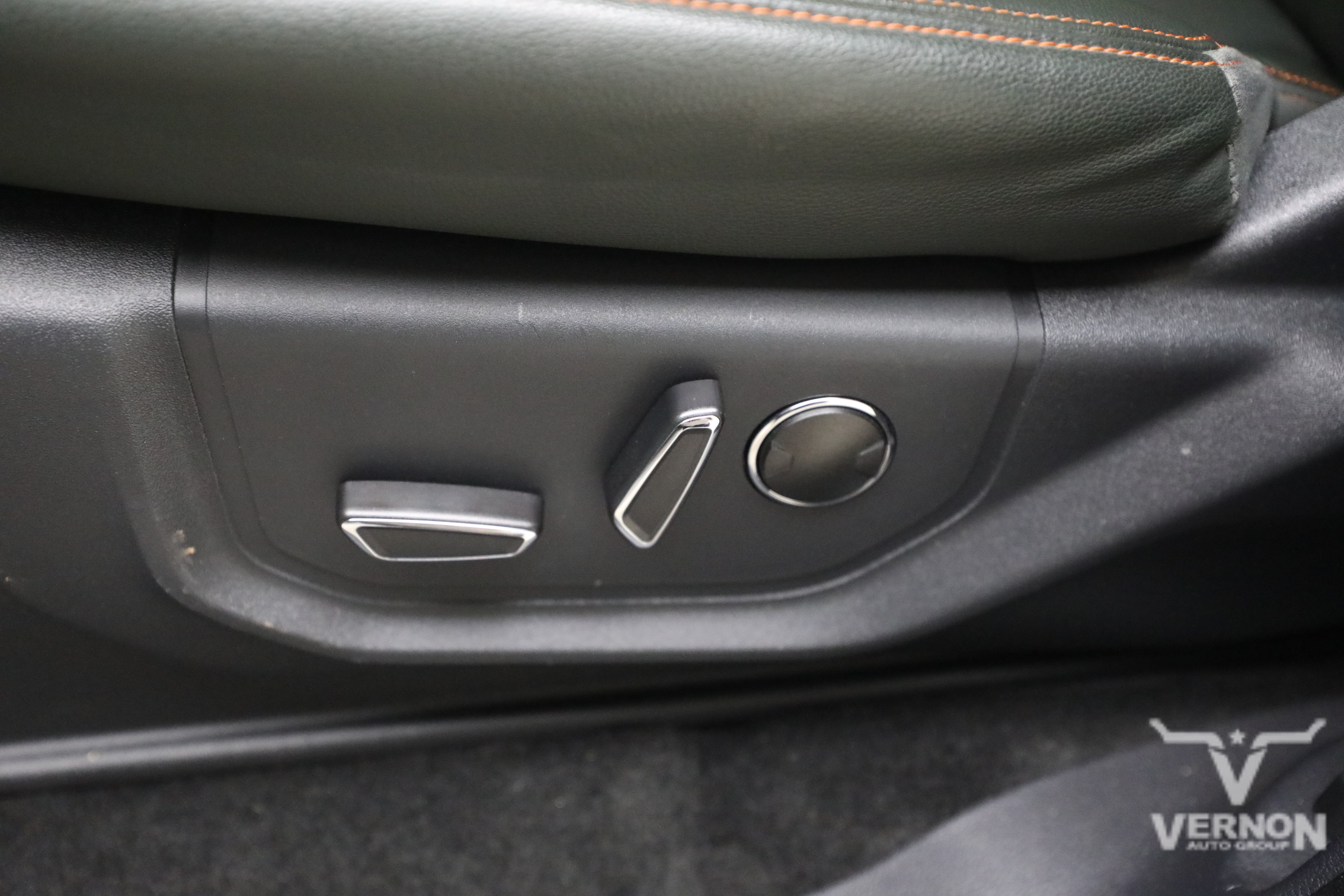 Used 2022 Oxford White Ford Y image 14