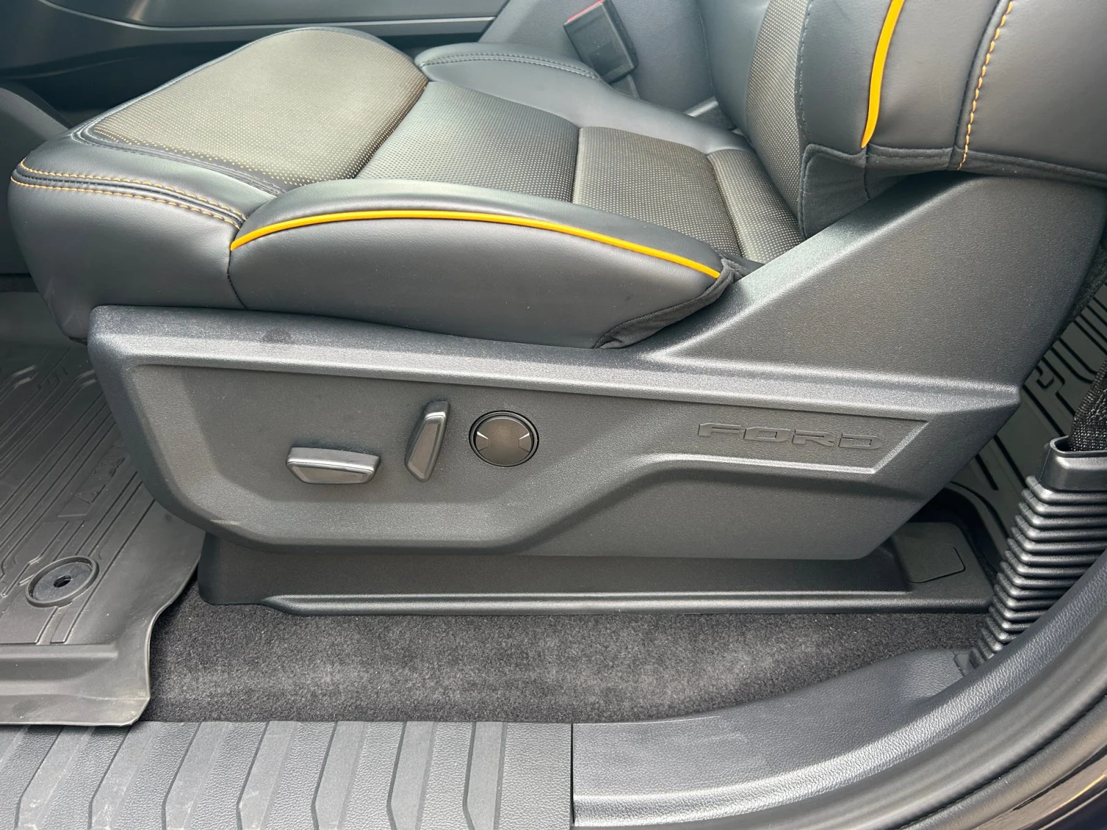 New 2026 Antimatter Blue Metallic Ford Tremor image 15