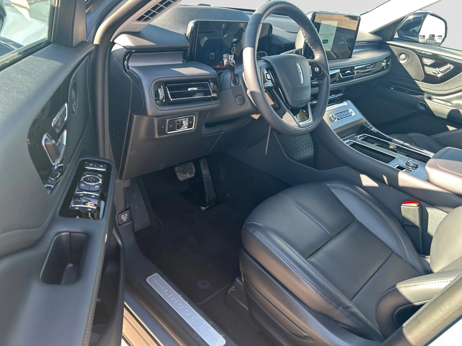 New 2026 Whisper Blue Metallic Clearcoat Lincoln Premiere image 13