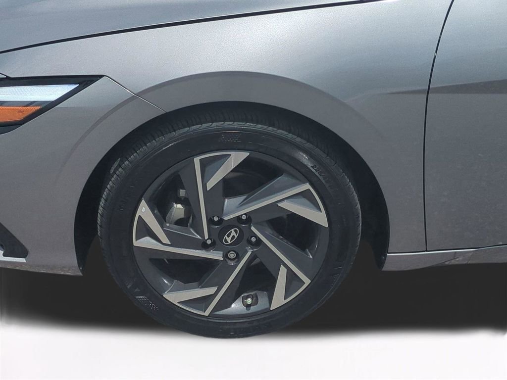 2024 Hyundai Elantra SEL - Photo 11