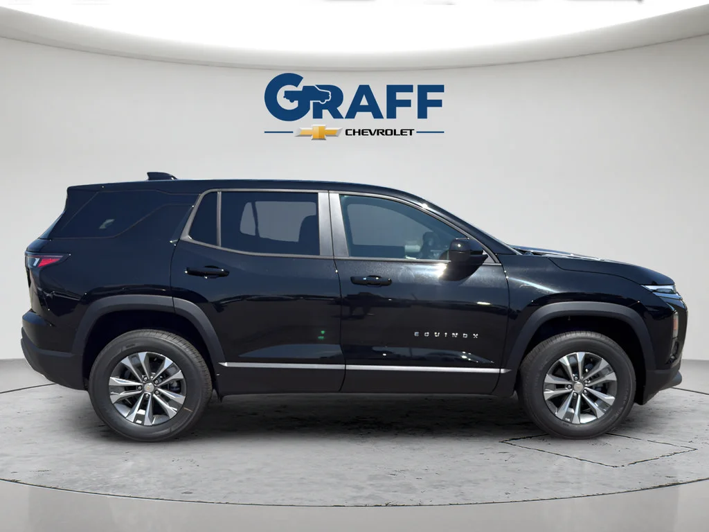 New 2027 Mosaic Black Metallic Chevrolet FWD LT image 9