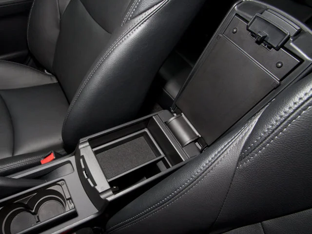 Used 2013  Mazda i Touring image 16