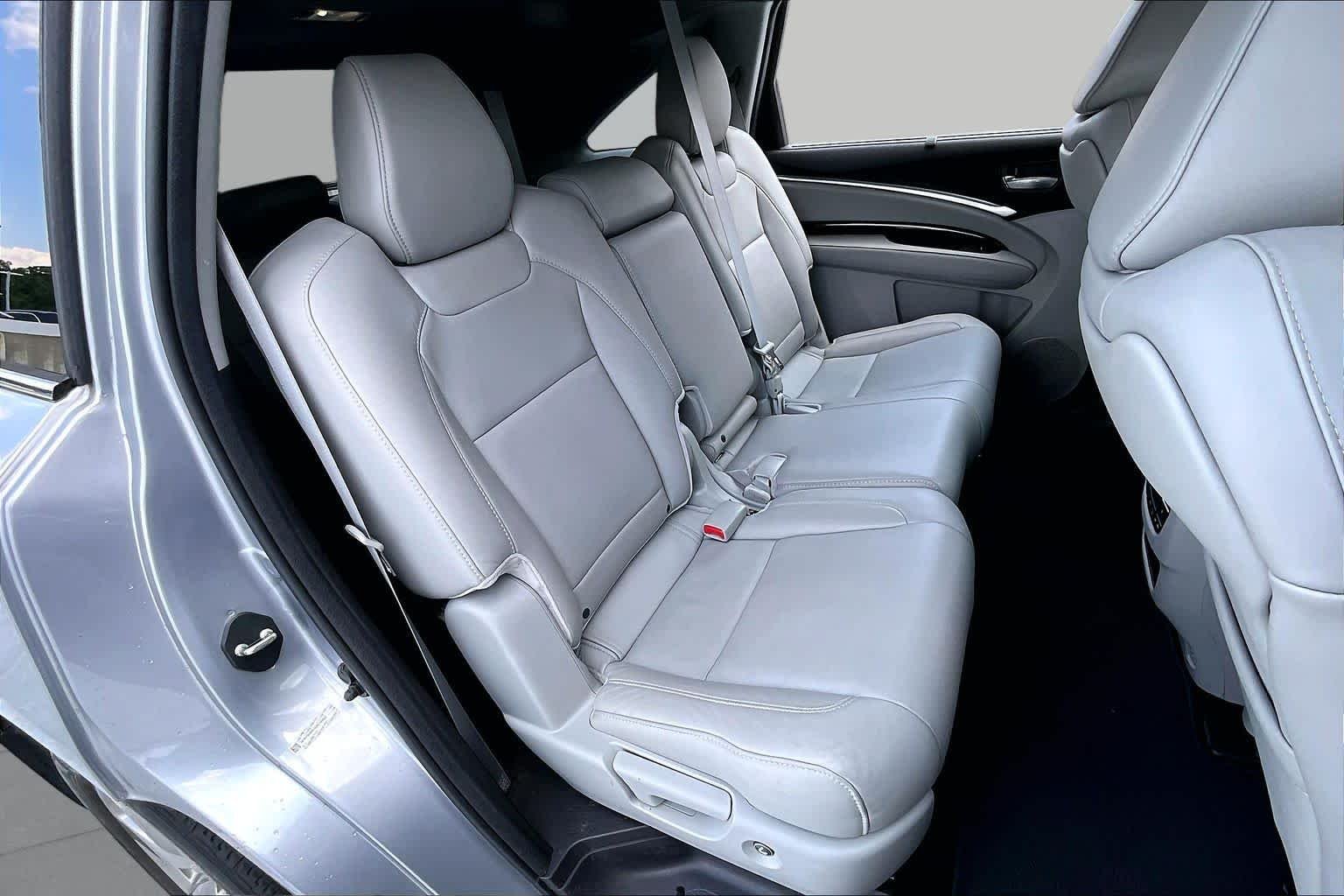 Used 2016 Graphite Luster Metallic Acura w/Advance image 20