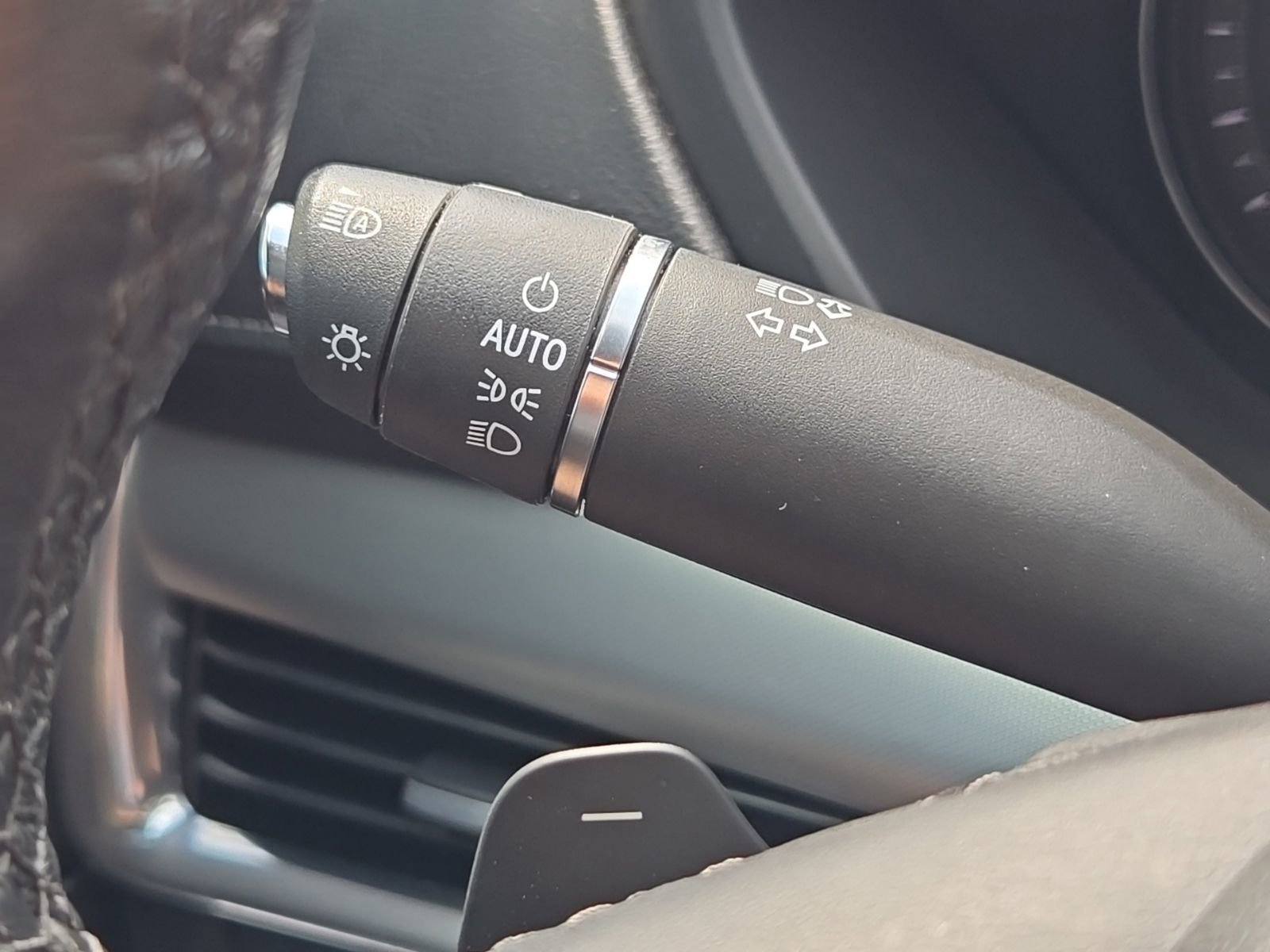 Used 2020 SHADOW METALLIC Cadillac FWD Premium Luxury image 43