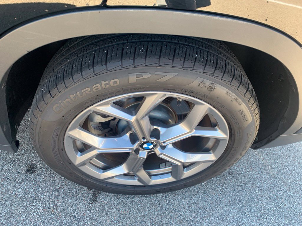 Used 2023 Black BMW xDrive30i image 41