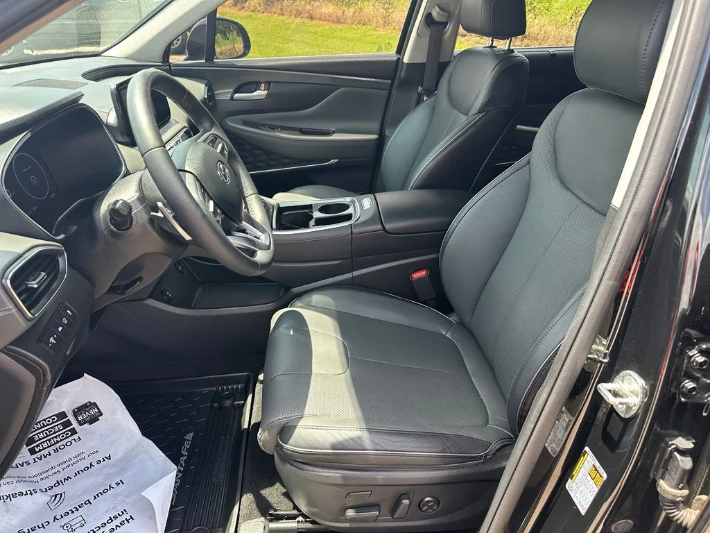 Used 2023 Black Hyundai Limited image 10