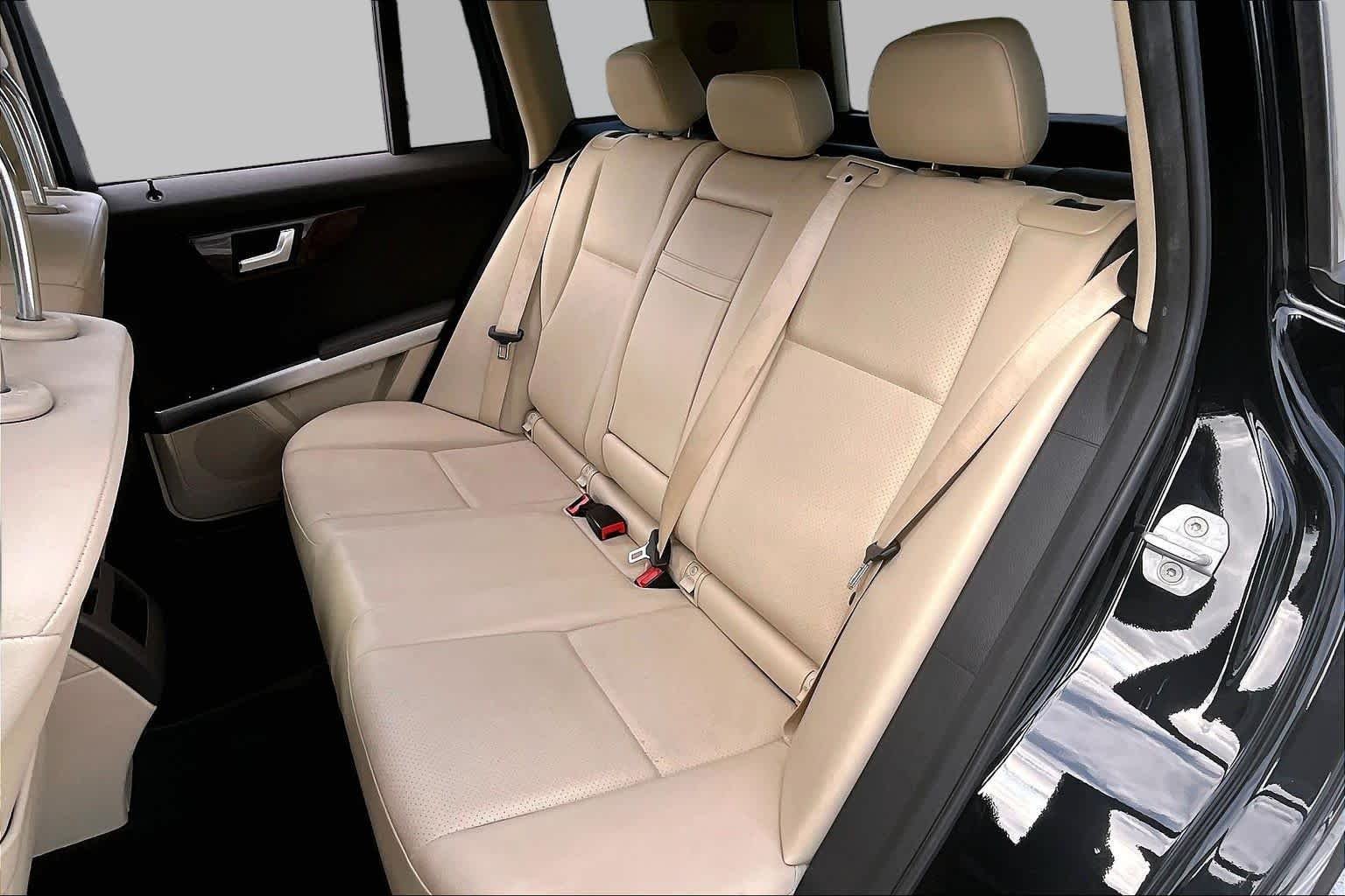 Used 2015 Obsidian Black Metallic Mercedes-Benz GLK 350 image 21