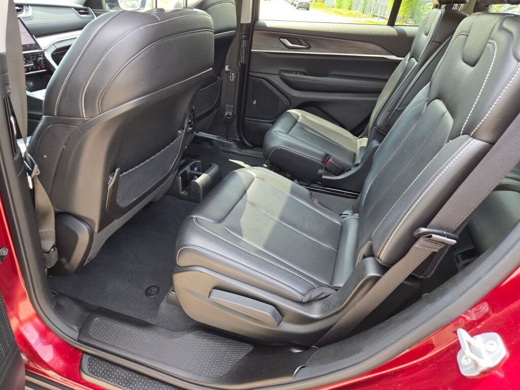Used 2023 Red Jeep Limited image 17
