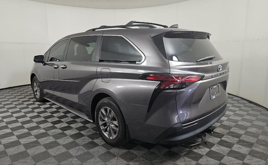 Used 2021 Gray Toyota XLE image 9