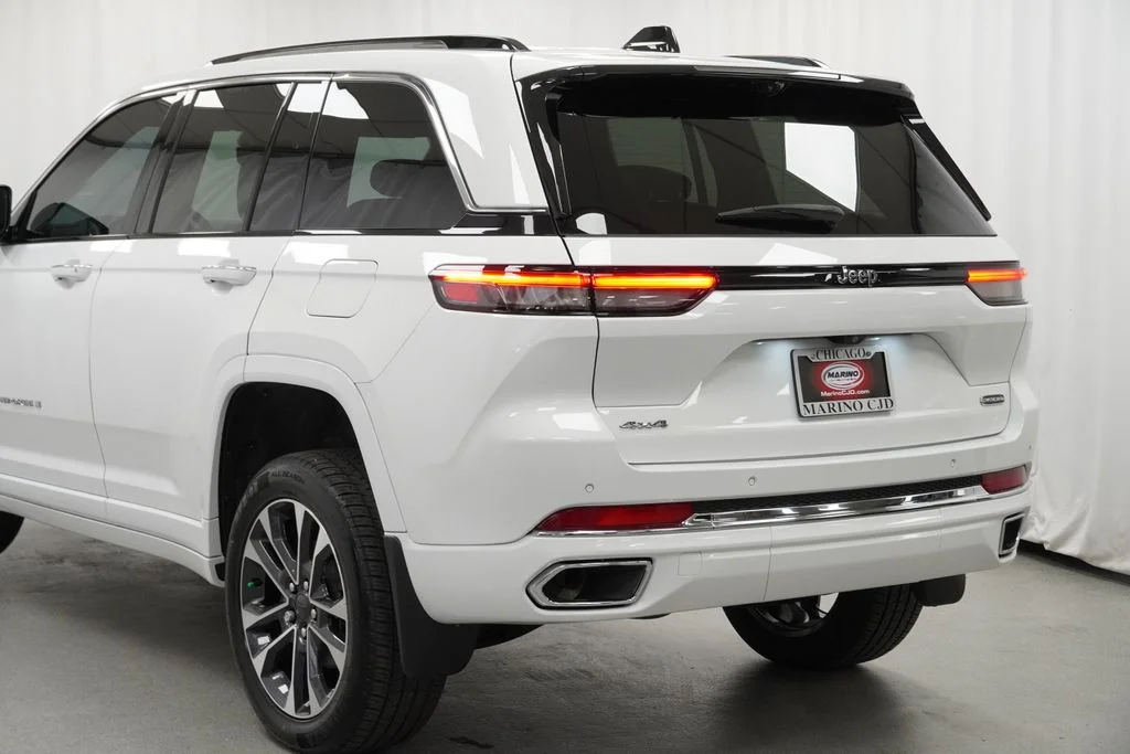 Certified Used 2023 White Jeep Overland image 13