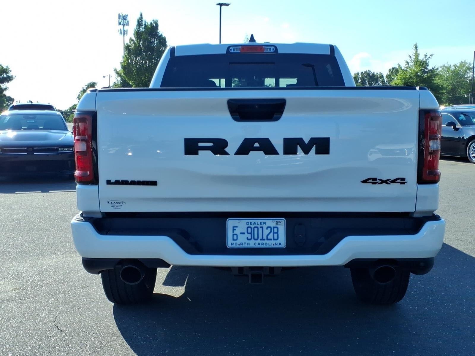 New 2026 Ivory White Tri-Coat Pearl-Coat Exterior Paint RAM Laramie image 18