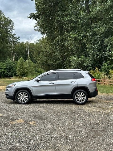 Used 2014 Billet Silver Metallic Jeep Limited image 6