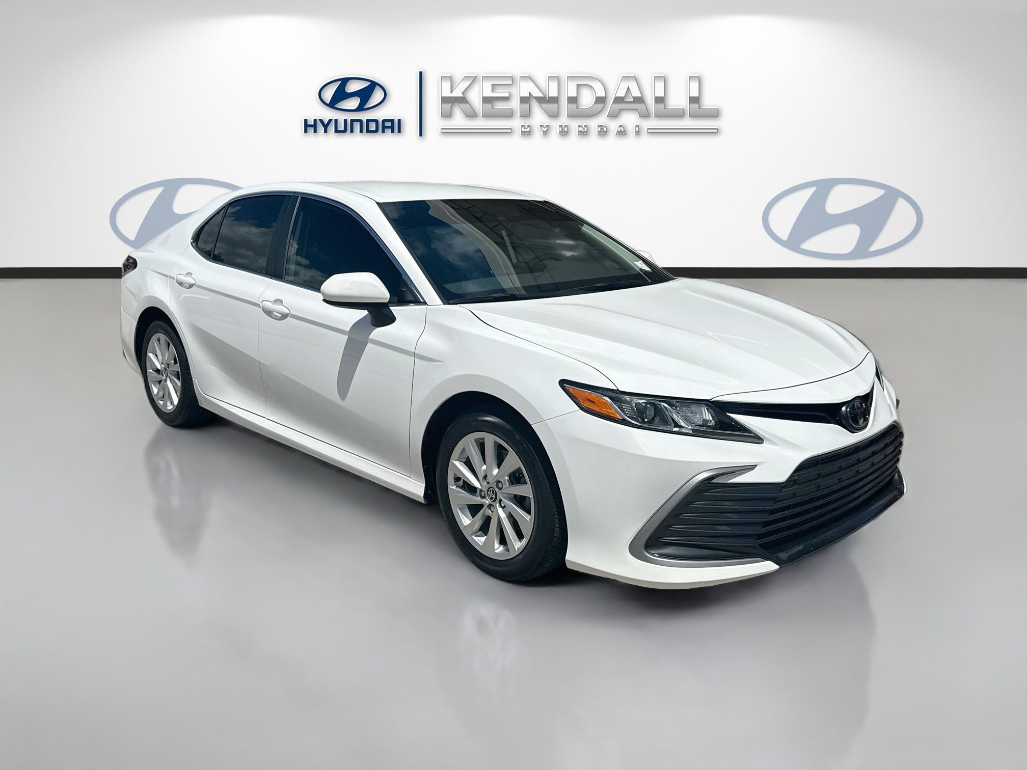 Used 2023 Ice Toyota LE image 1