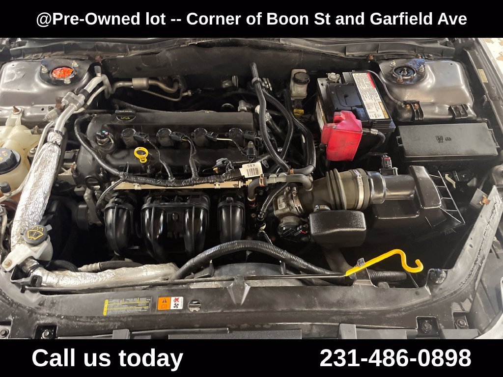 Used 2012 Gray Ford SE image 18