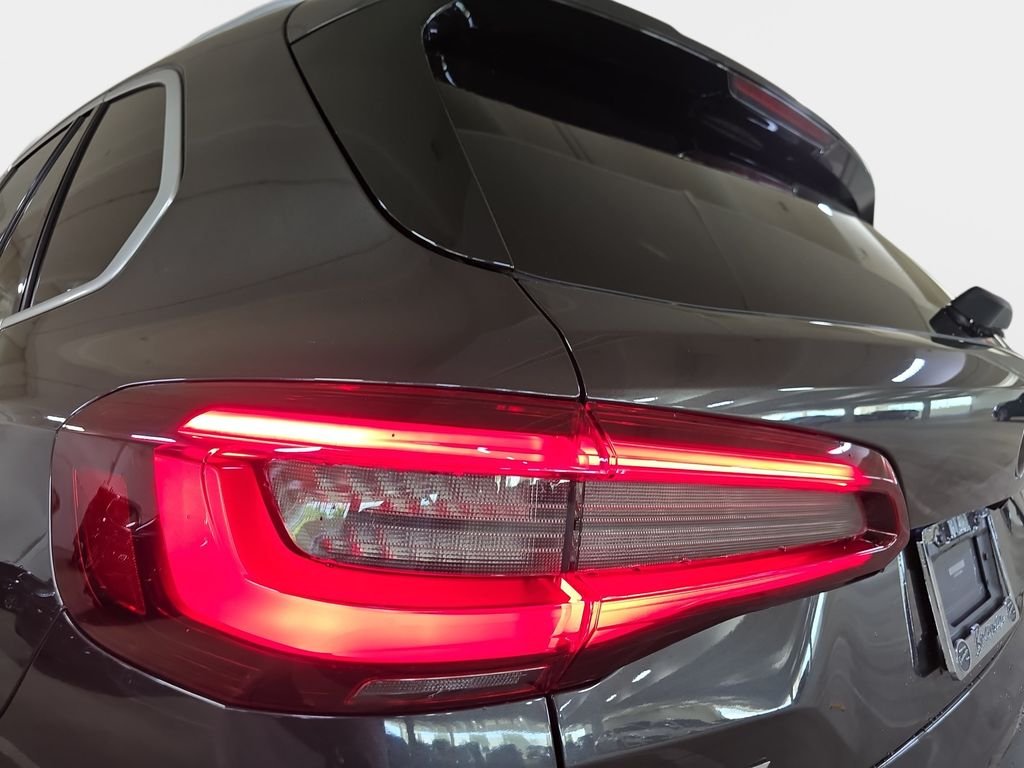 Used 2020 Dark Graphite Metallic BMW sDrive40i image 33