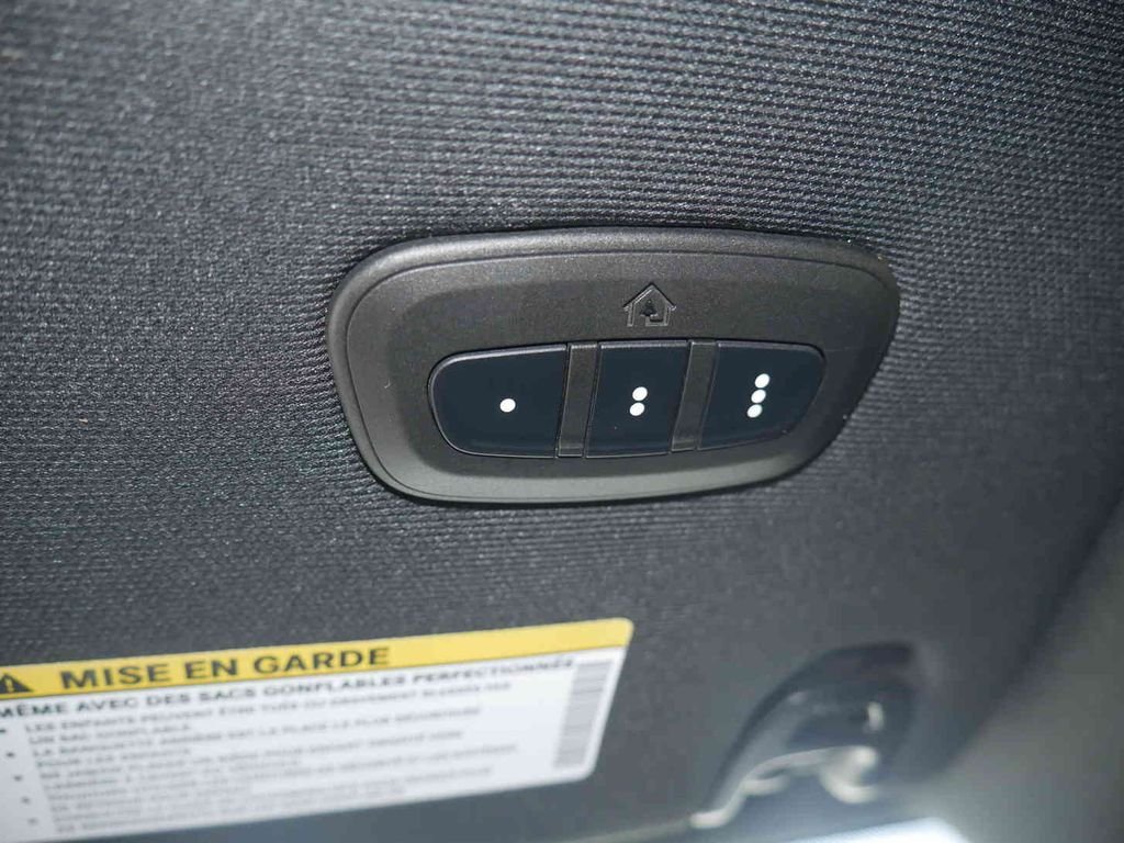 Used 2022 White Ram Big Horn image 40