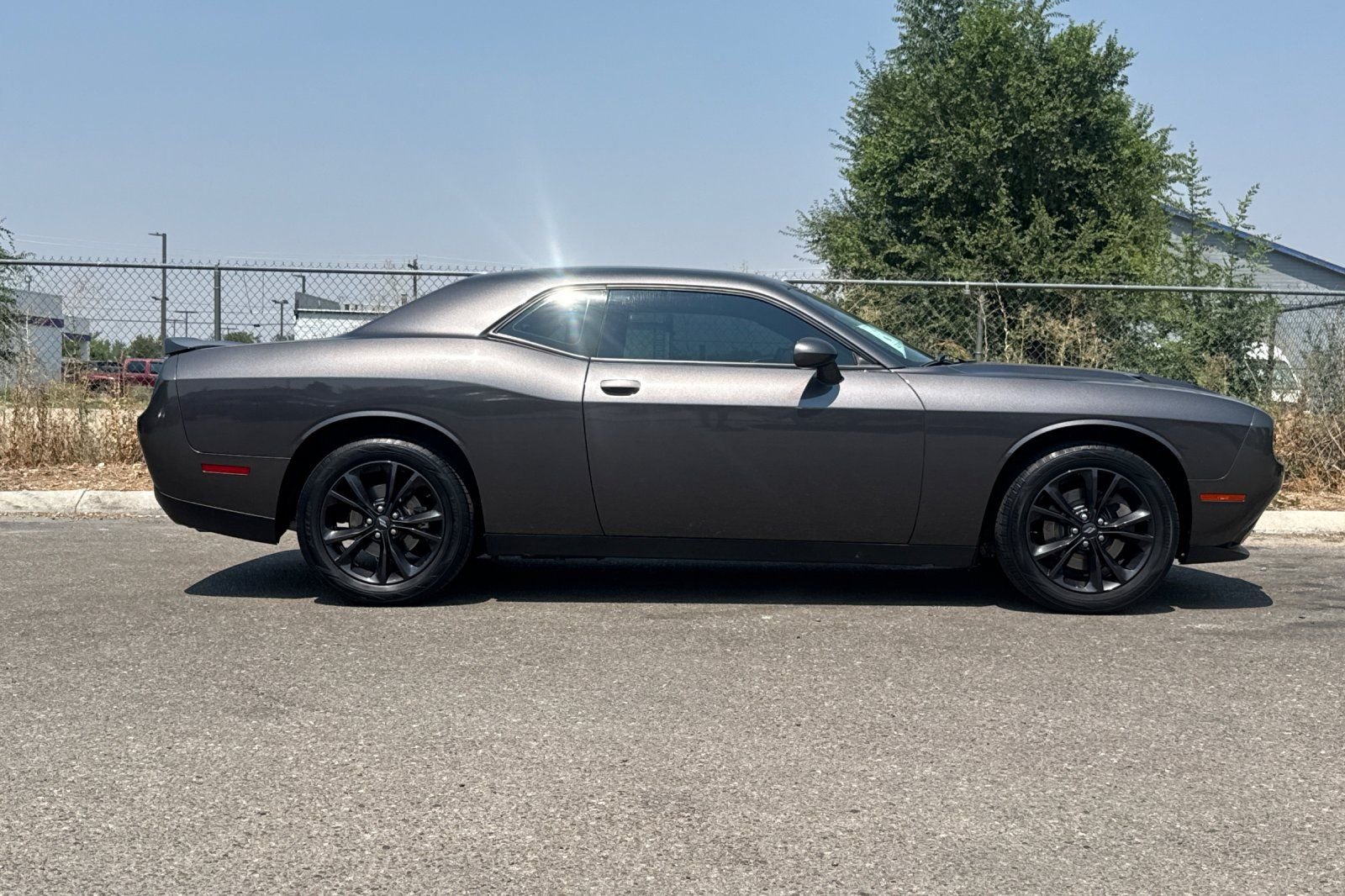 Used 2020 Gray Dodge SXT image 3