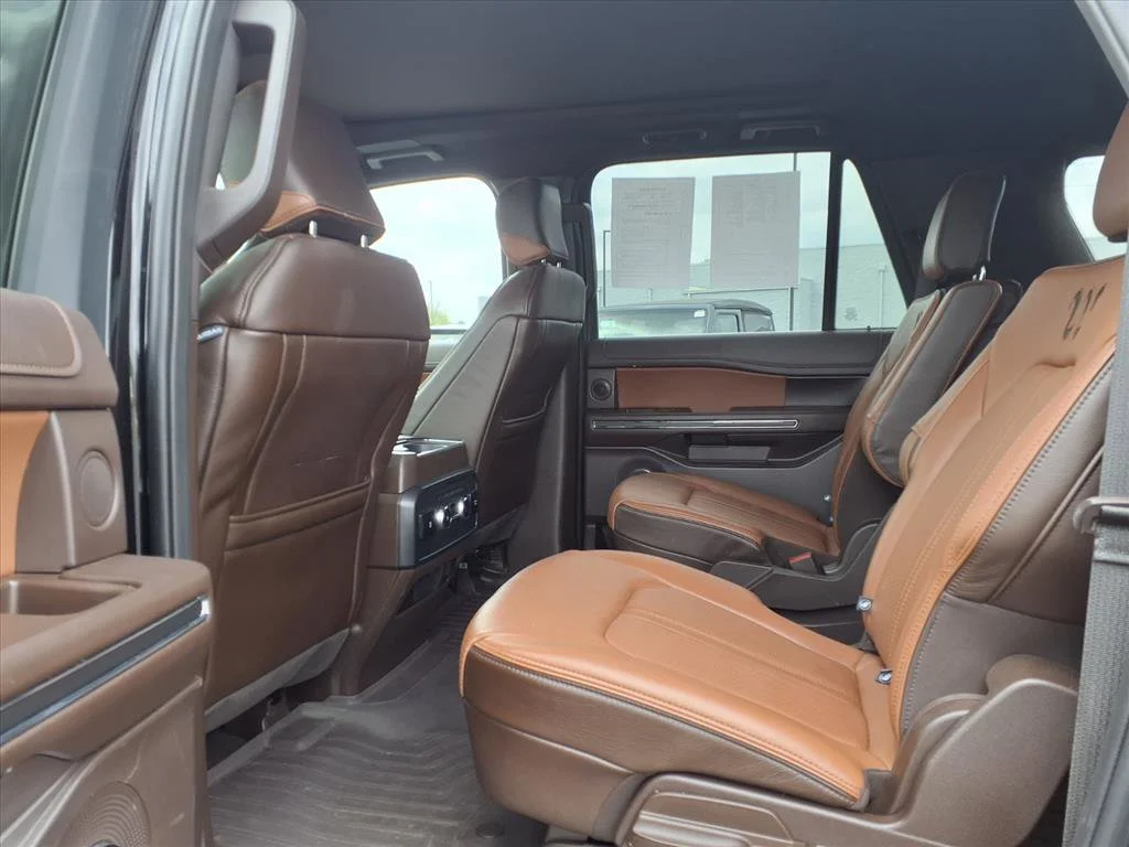 Used 2024 Black Metallic Ford King Ranch image 26