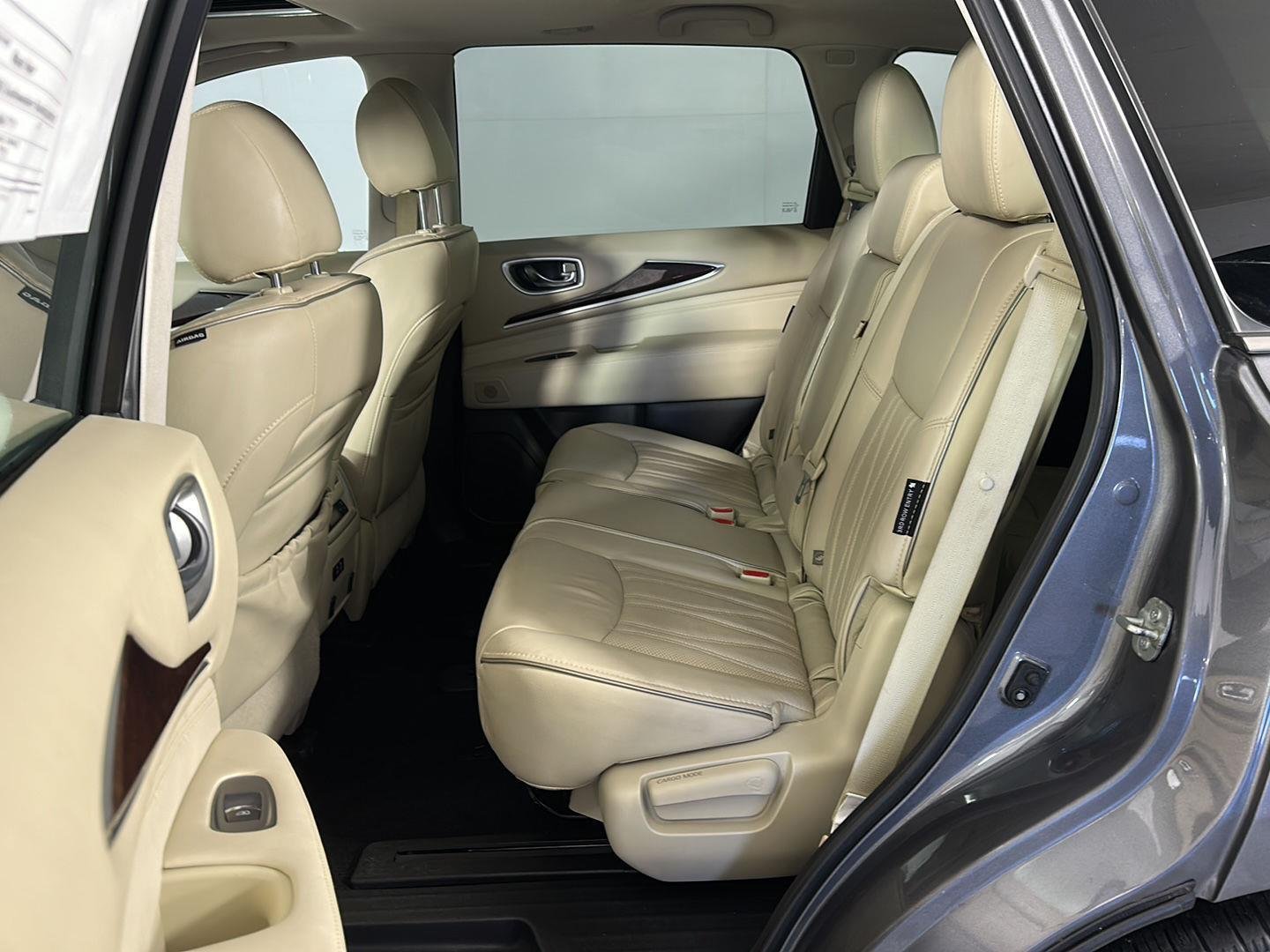 Used 2020 Graphite Shadow INFINITI LUXE image 21