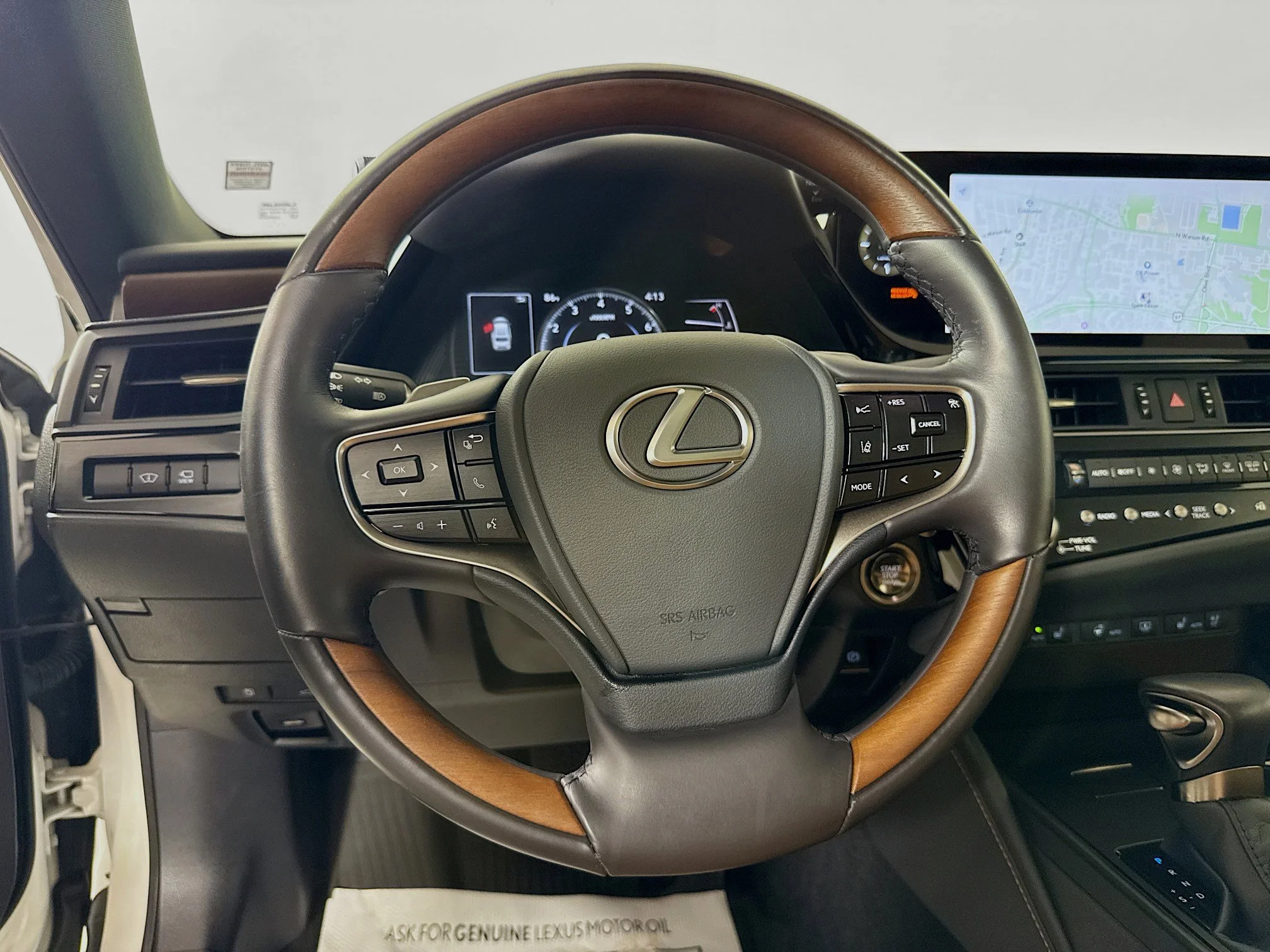 Certified Used 2024 EMINENT WHITE PEARL Lexus 350 Ultra Luxury image 12