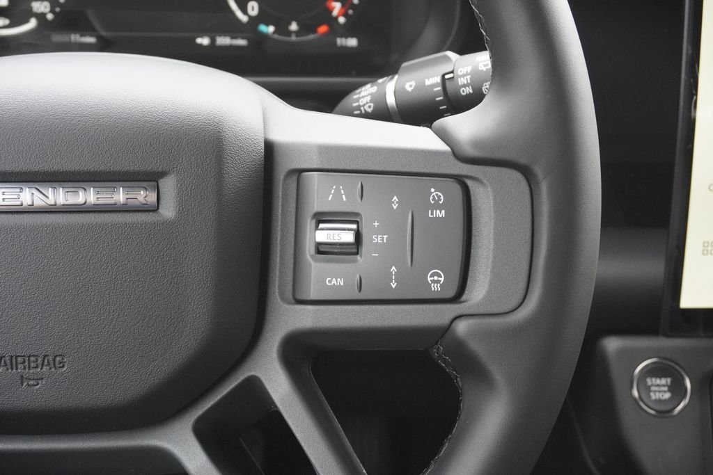 New 2026 Sedona Red Land Rover X-Dynamic SE image 13