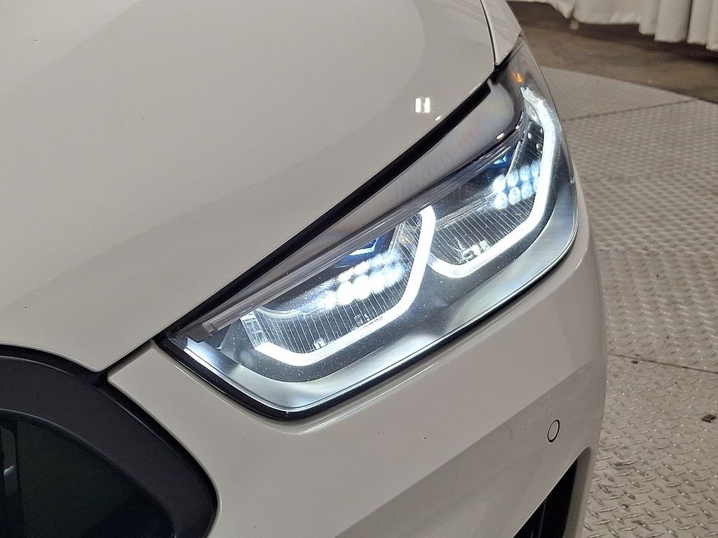 Used 2023 White Metallic BMW M850i xDrive image 9