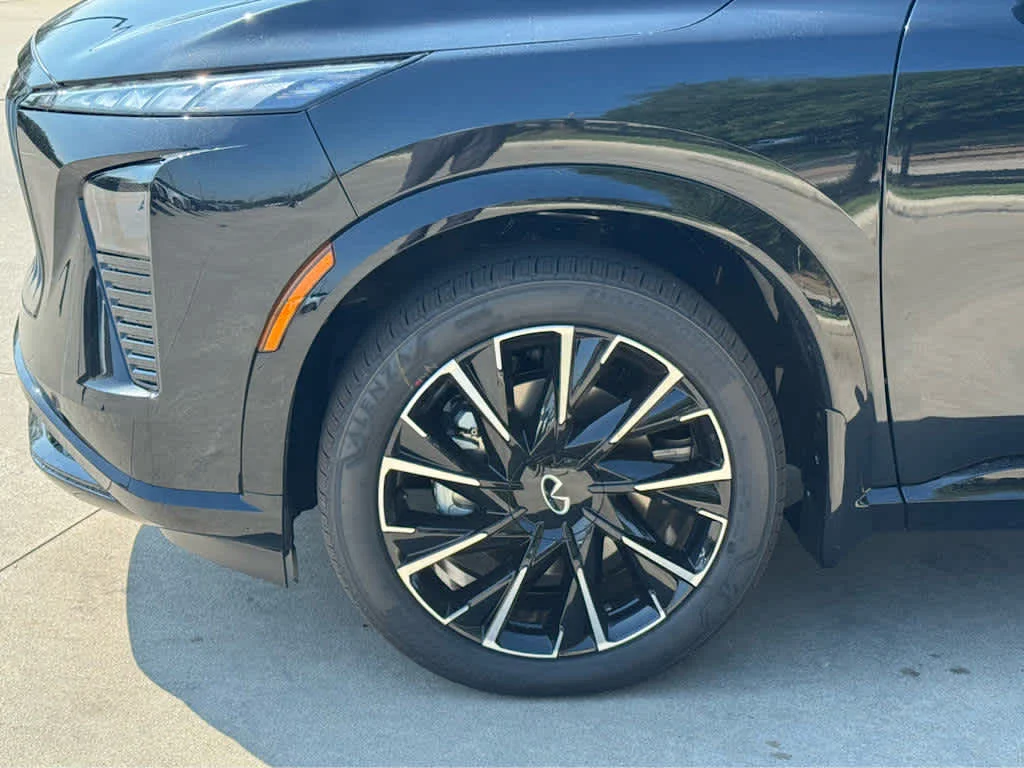 New 2027 MINERAL BLACK INFINITI Autograph AWD image 6